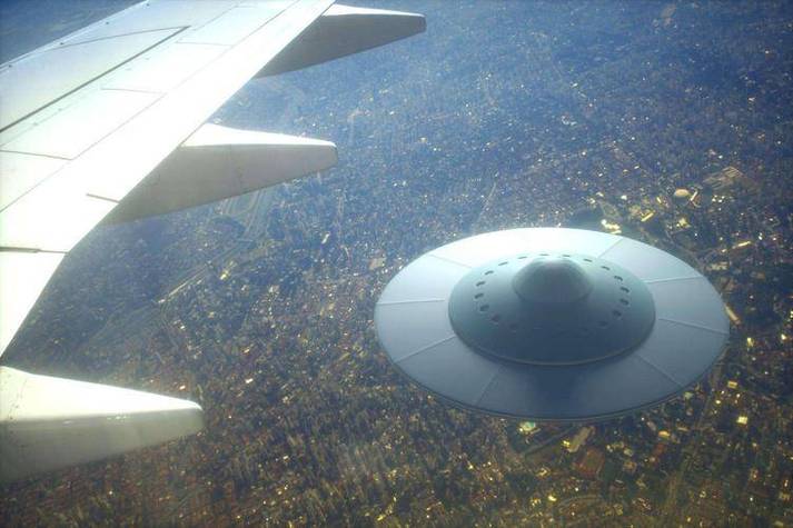 美国疑现可变形UFO