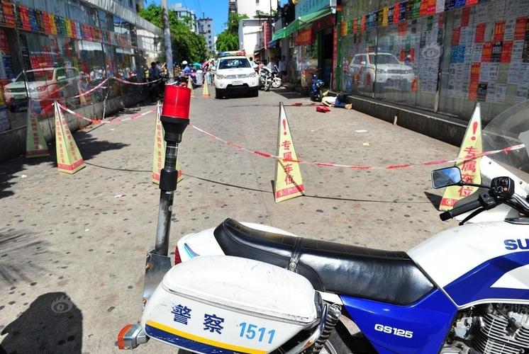 澳门49图库和游客三亚被蛇咬身亡与三亚被蛇咬了